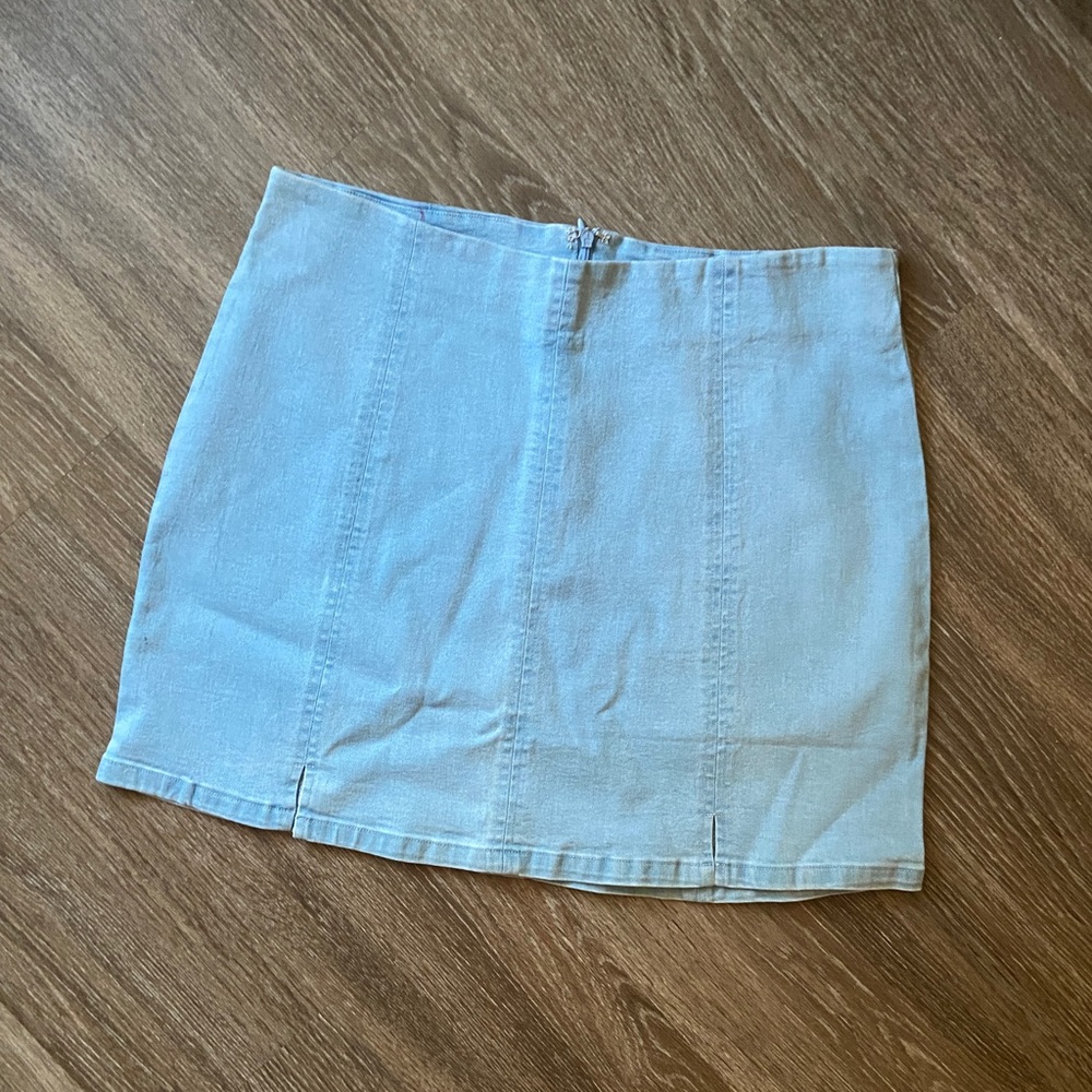 NWT Le Lis Double Slit Mini Skirt Sz Large